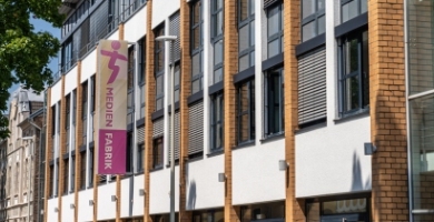 Außenaufnahme der Medienfabrik in der Auguststraße in Bonn
